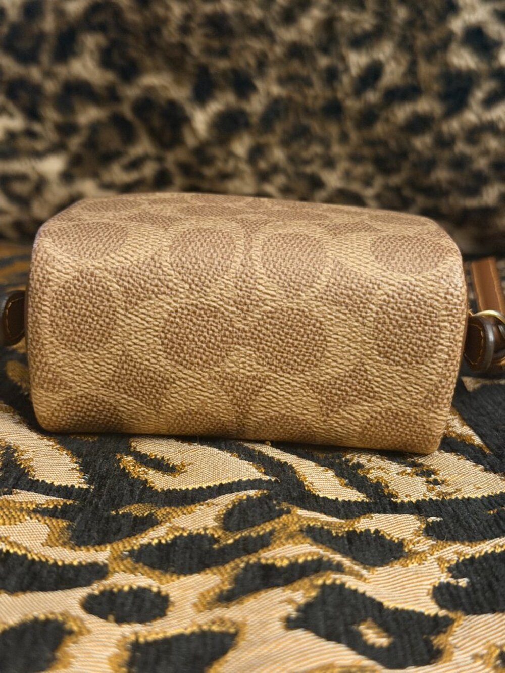 Coach 3 pc bundle Brown Signature Rowan, make up case, & wallet EXCELLENT - Picture 12 of 15